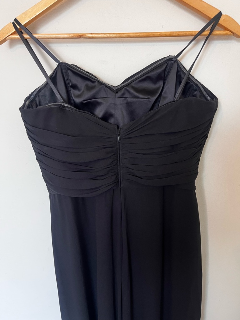 Badgley Mischka Strapless Black Chiffon Gown Train Size 8 Formal Evening Dress - Picture 8 of 17